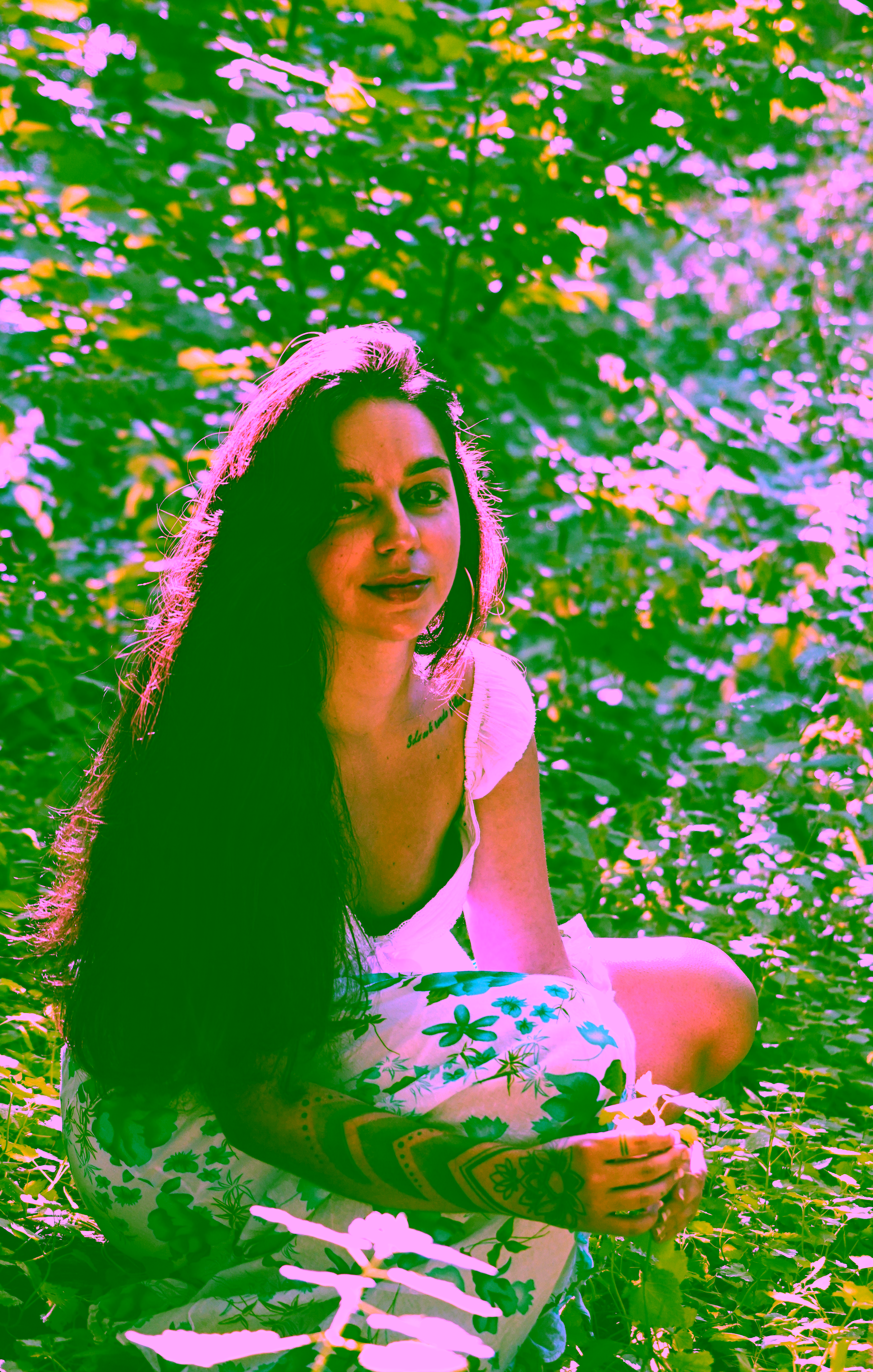 Sara en Cantabria — sesión fotográfica Roble Rojo